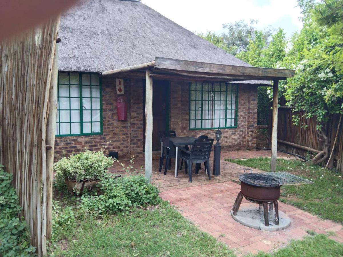Tranquillity Day Spa & Lodge Baviaanspoort Exterior foto